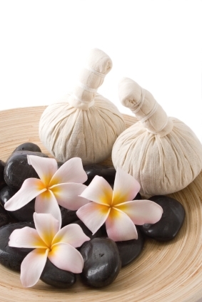 Thai Herbal Compress & Aroma Massage